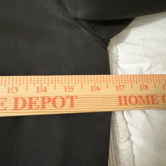 Barneys New York Made in Italy Black Long Streamlined Cotton Coat. Pockets - Picture 16 of 16